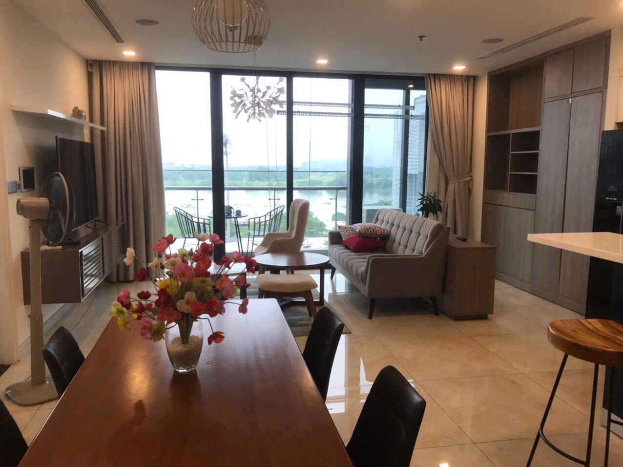 Bán căn hộ vinhomes golden river, căn góc view sông118.5m² aqua 3 , quận 1