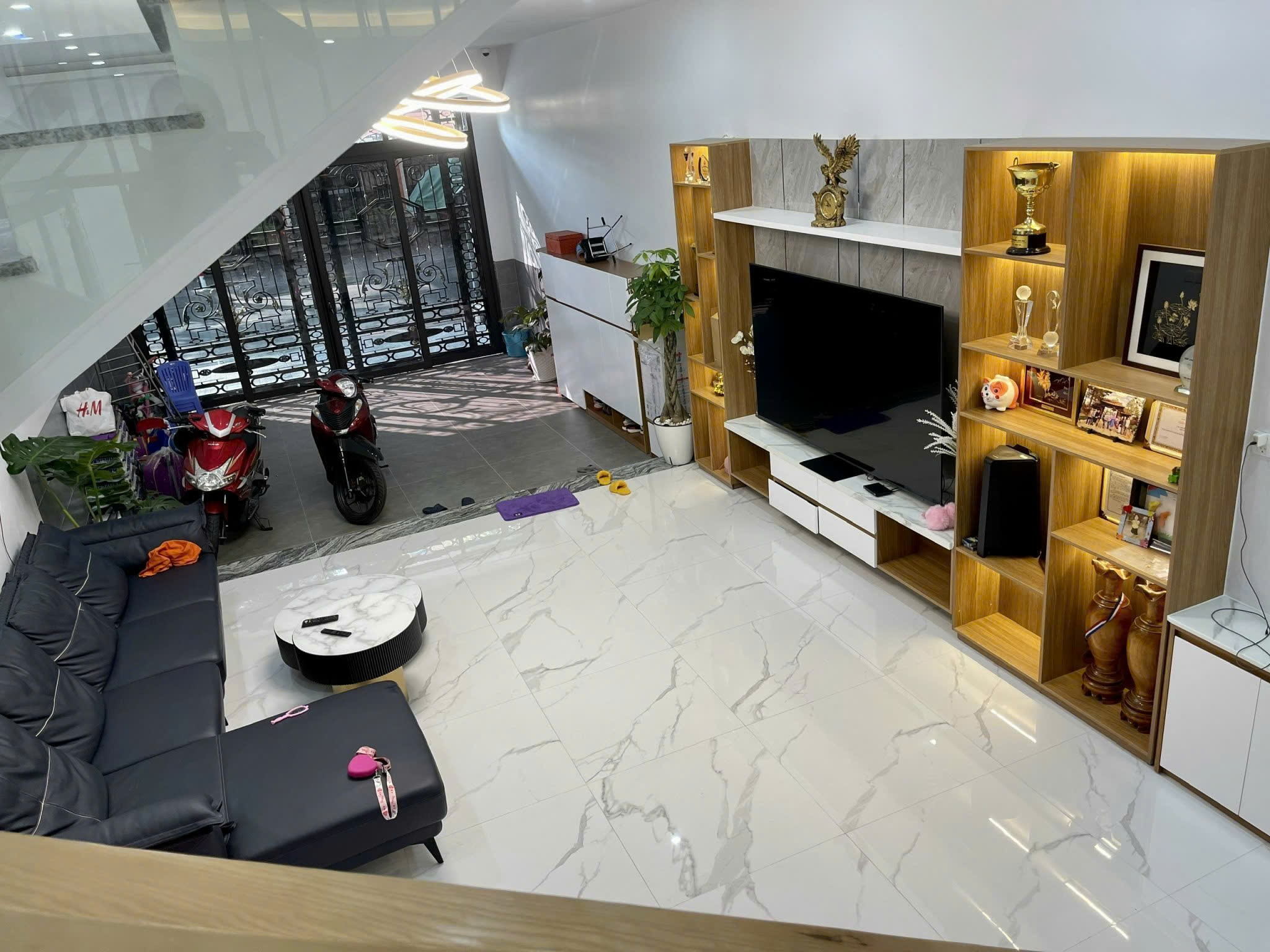 Cho thuê nhà nguyên căn cao cấp khu tên lửa – bình tân